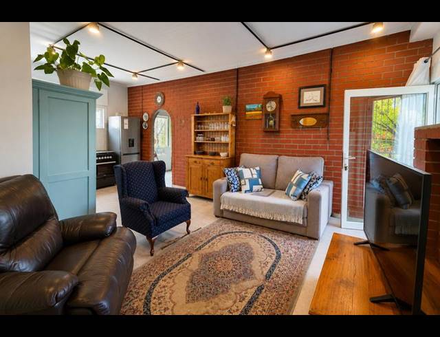 2 BEDROOM PROPERTY TO RENT IN CONSTANTIA PARK